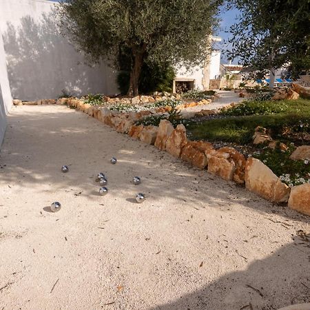 Villa With Trullo And Pool, Alberobello Kültér fotó