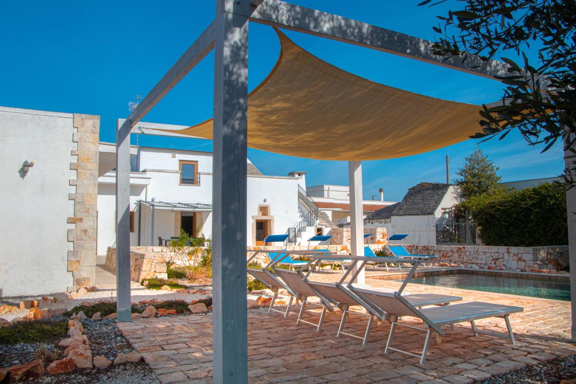 Villa With Trullo And Pool, Alberobello Kültér fotó