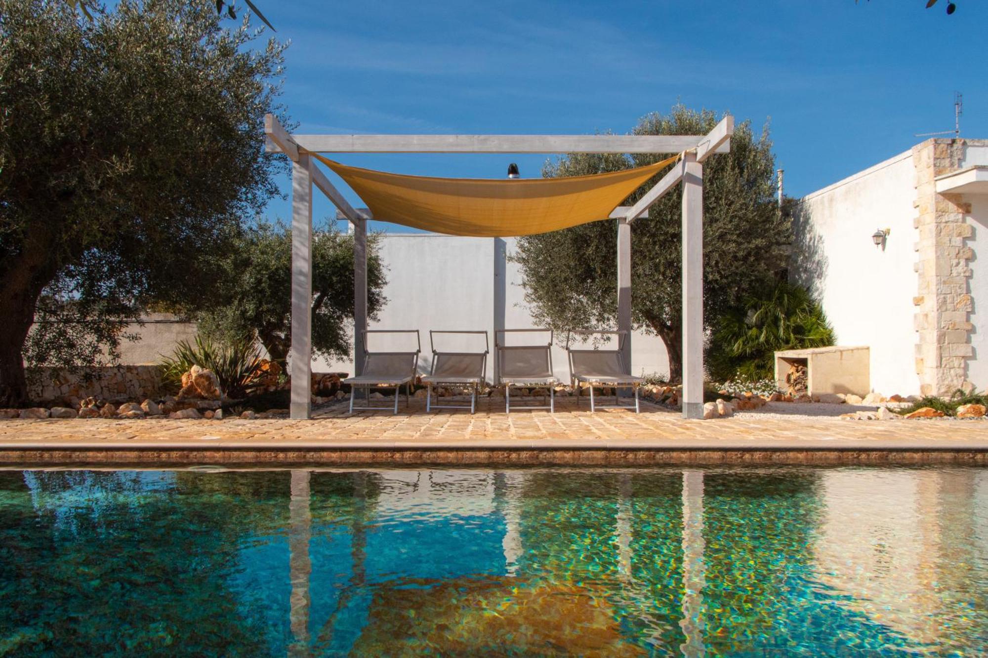 Villa With Trullo And Pool, Alberobello Kültér fotó
